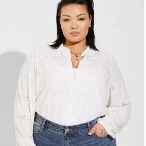 Torrid Sz 1 Eyelet Button Up Long Sleeve Shirt